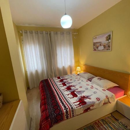 Ergi'S Host Apartment ติรานา ภายนอก รูปภาพ